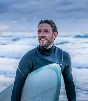 Hero Image of Surfer for Chatterbox Campaigns